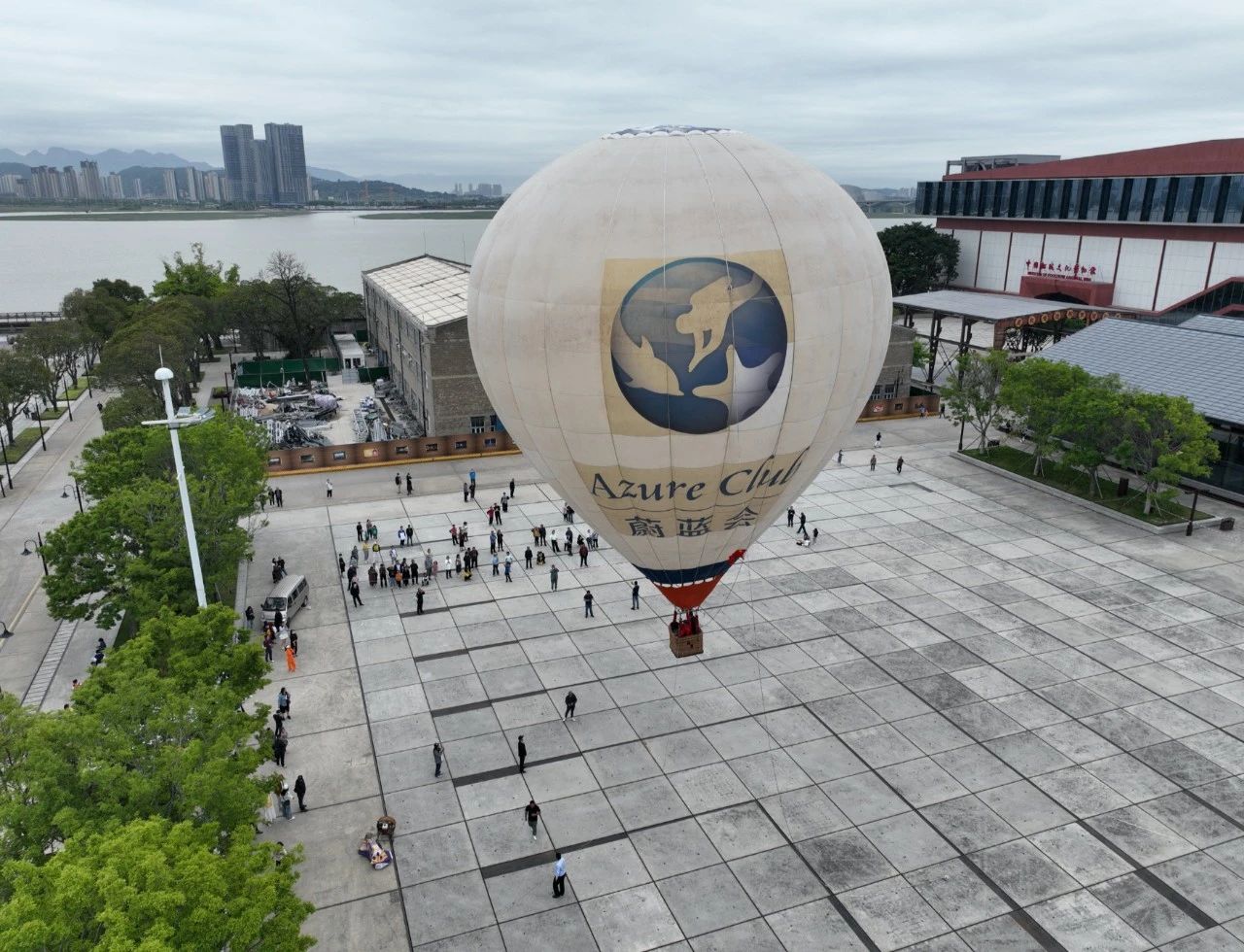 中国船政文化城雏鹰翱翔热气球首发营今日成功举行